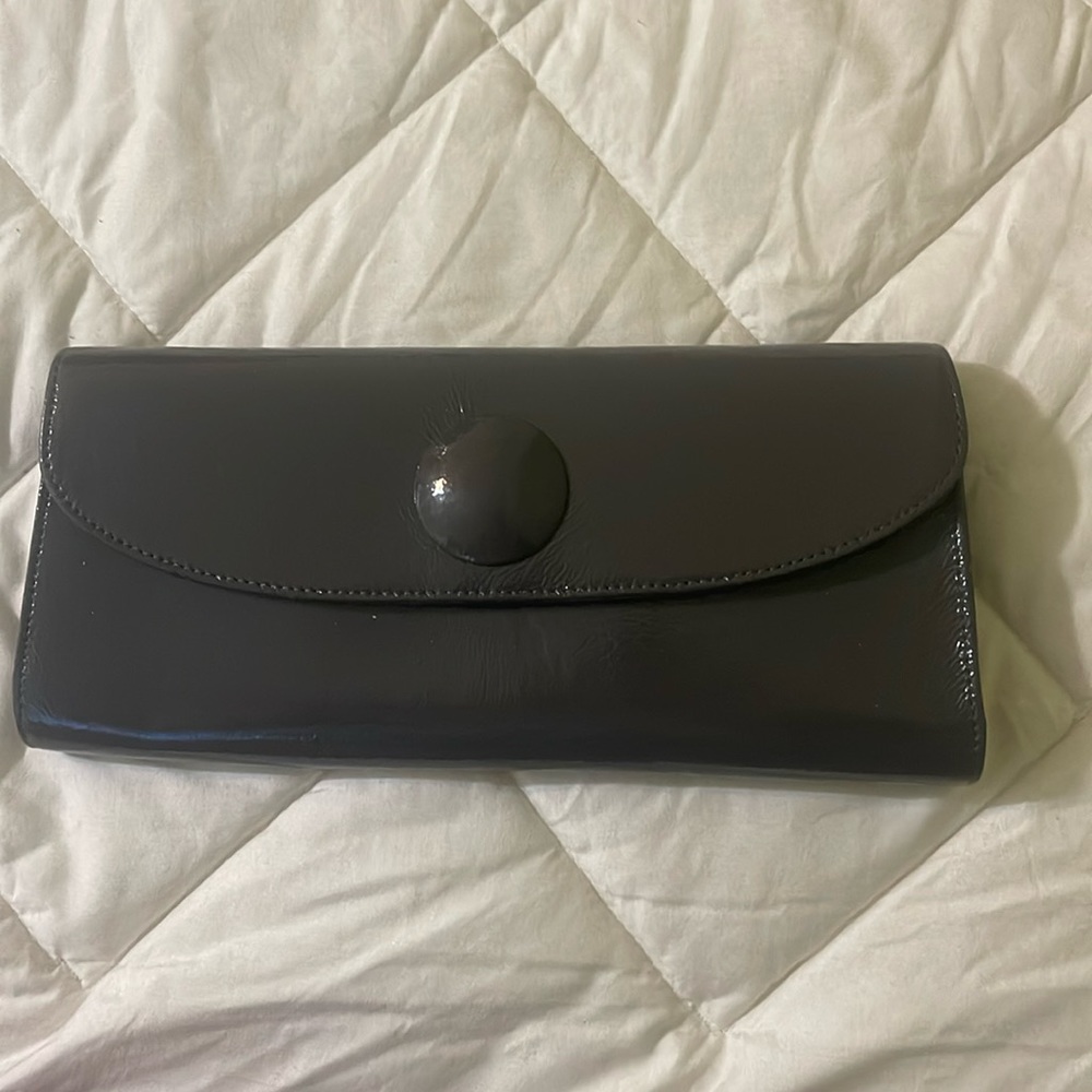 Shiney gray clutch with coin purse